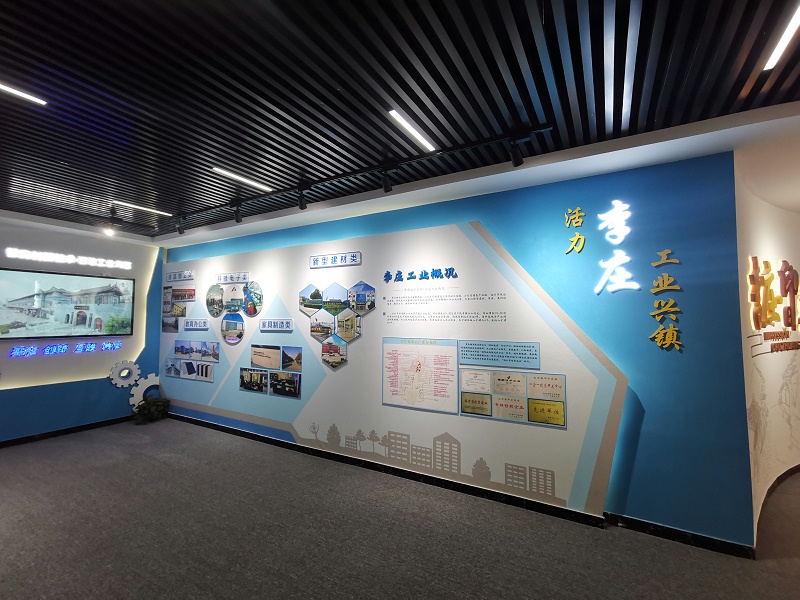 標(biāo)識(shí)牌廠家分享：企業(yè)公司文化墻安裝工程，設(shè)計(jì)與制作方案同步-千帆標(biāo)識(shí)，行業(yè)經(jīng)驗(yàn)15年，為400+企業(yè)或市政單位提供標(biāo)識(shí)系統(tǒng)解決方案。