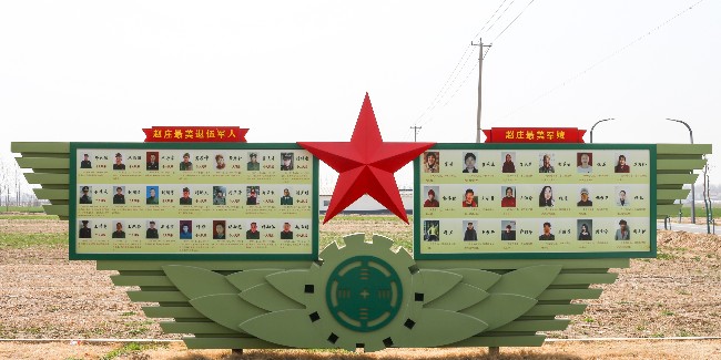 雕塑制作公司：鍛銅<i style='color:red'>雕塑品</i>優(yōu)勢(shì)及泡沫雕塑裝飾效果